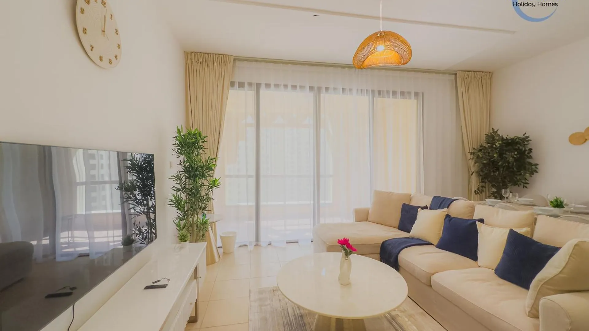 Relaxing Beach Escape In Jbr Dubai Apartment