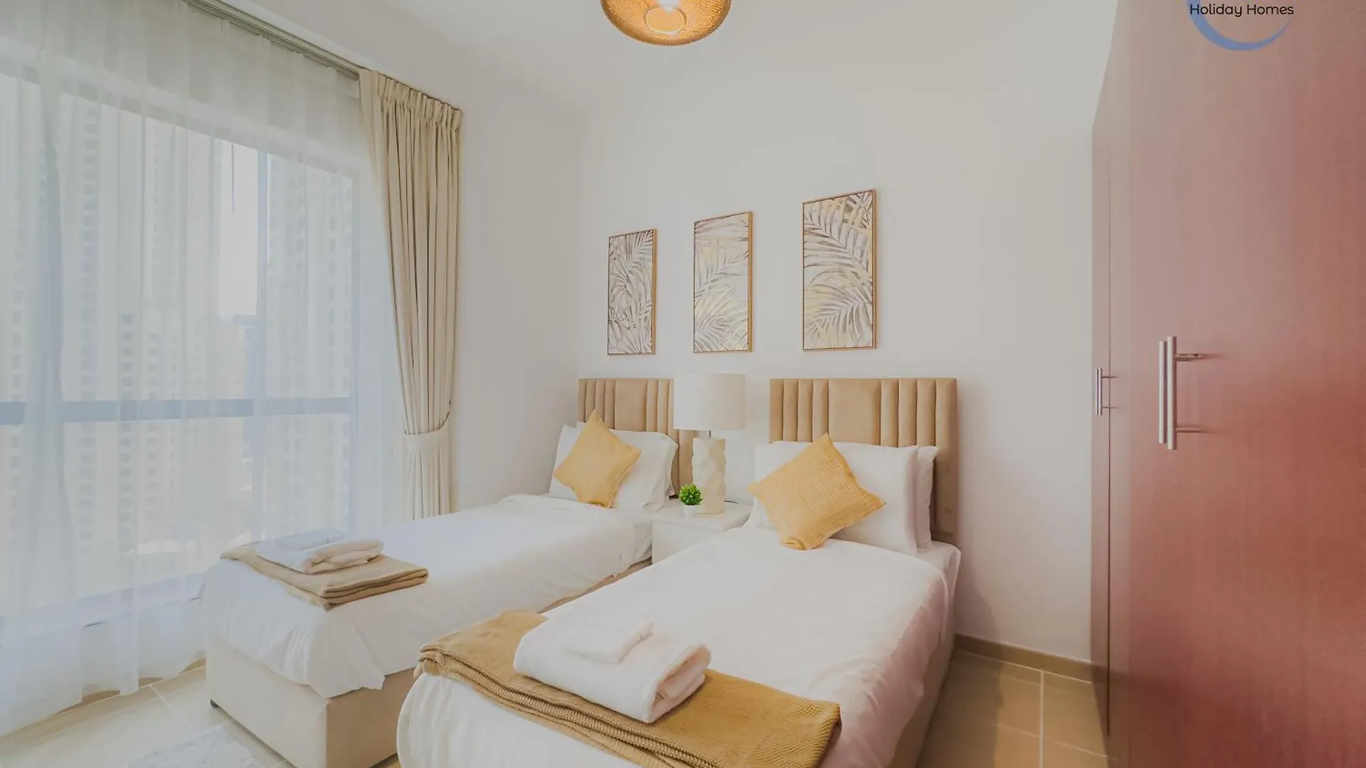 Relaxing Beach Escape In Jbr Dubai